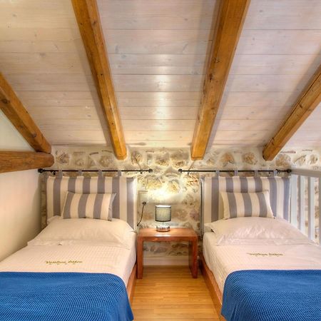 Korona Boutique Hotel Oítilon Eksteriør bilde