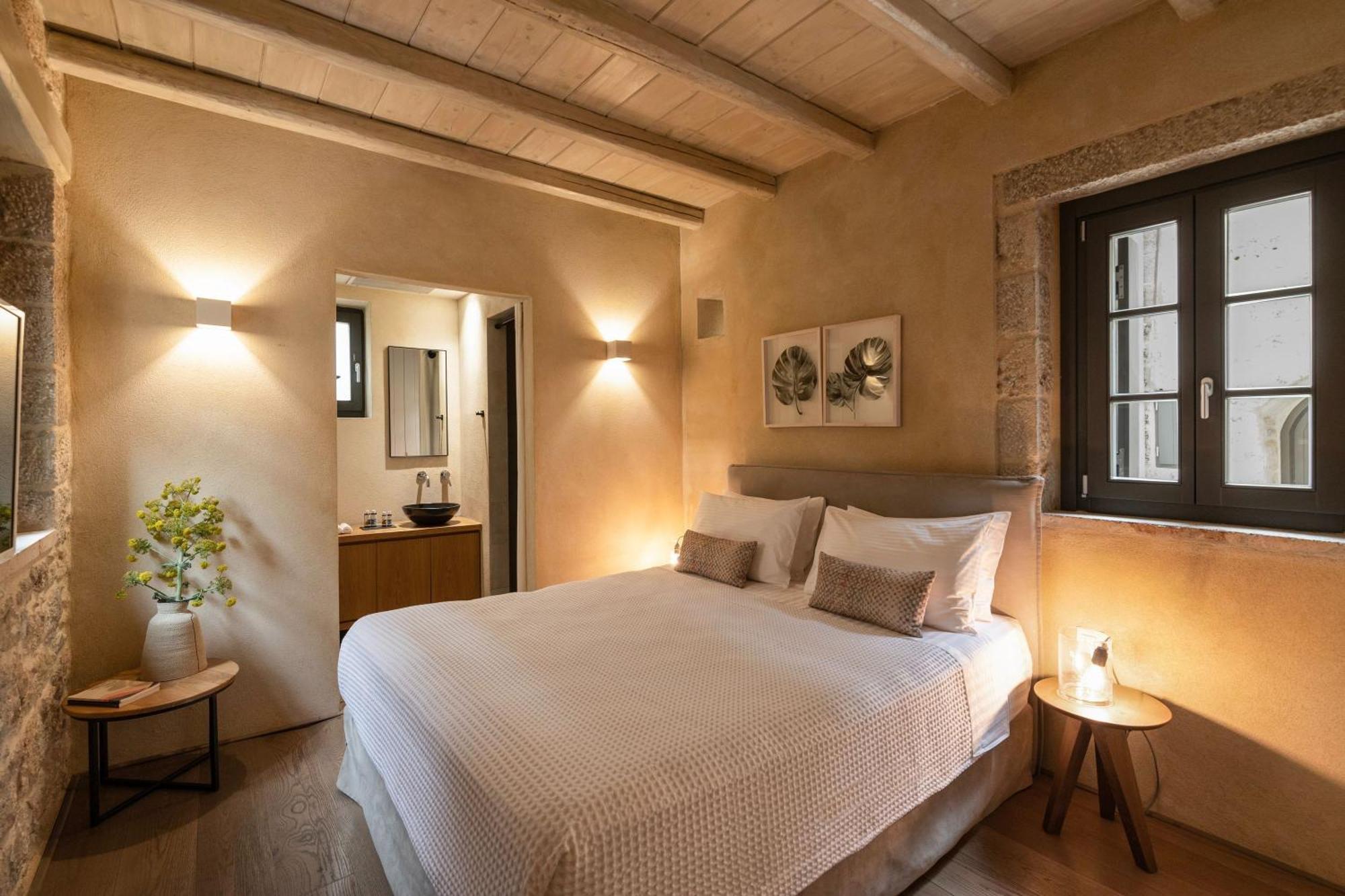 Korona Boutique Hotel Oítilon Eksteriør bilde