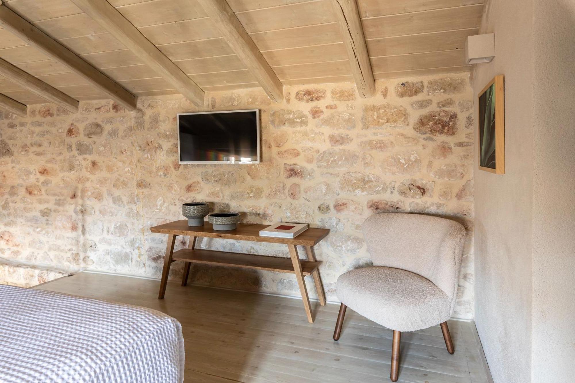 Korona Boutique Hotel Oítilon Eksteriør bilde