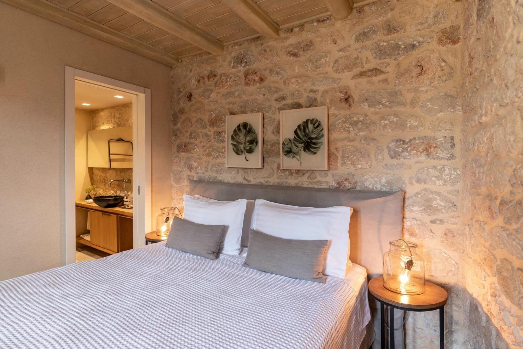 Korona Boutique Hotel Oítilon Eksteriør bilde