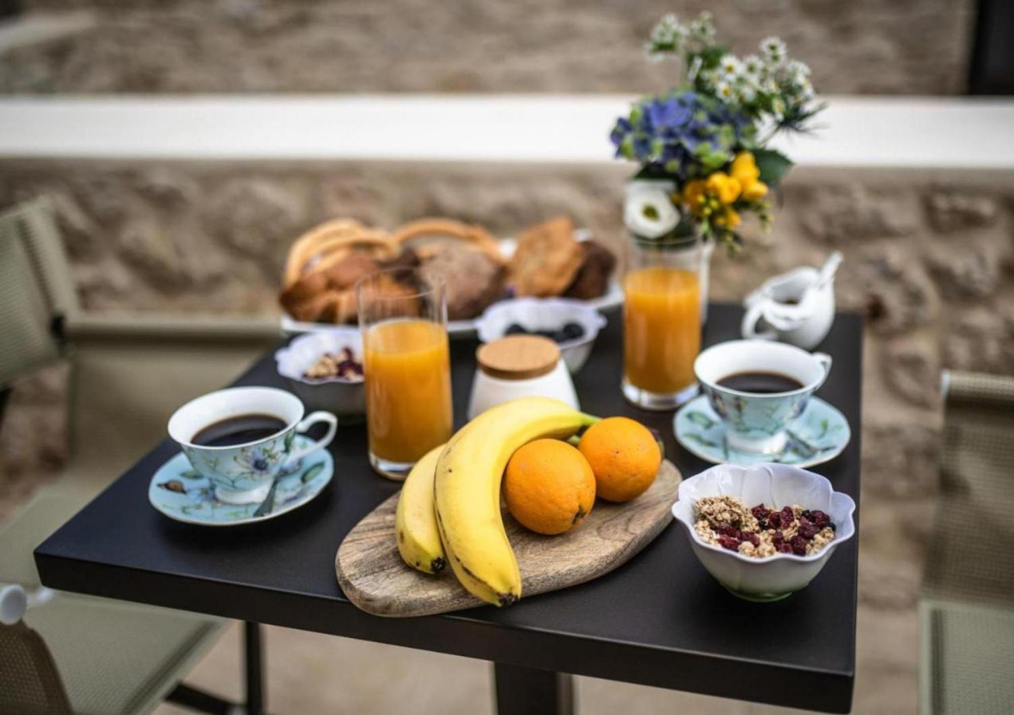 Korona Boutique Hotel Oítilon Eksteriør bilde
